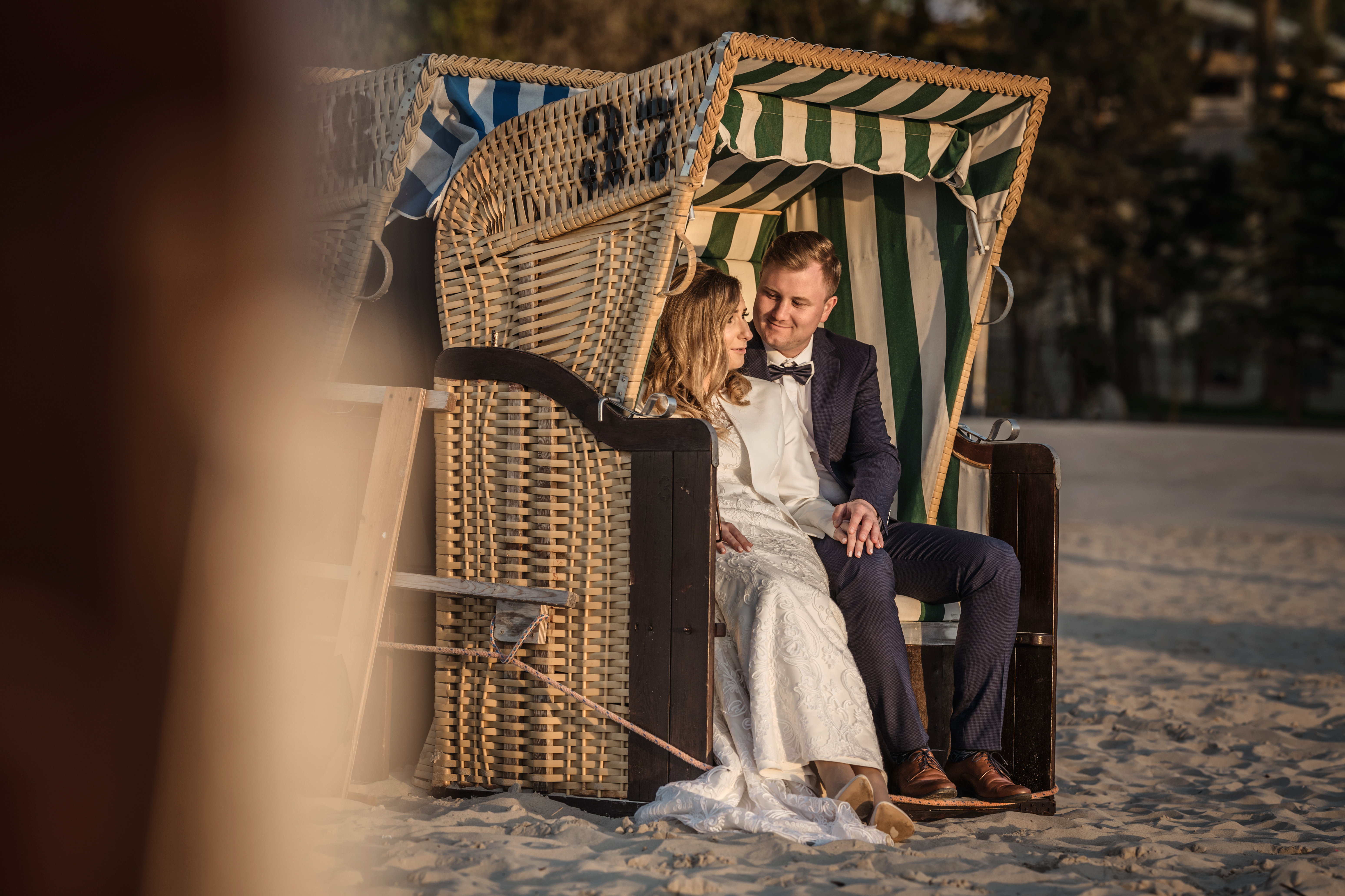 fotograf ślubny kołobrzeg sesja ślubna na plaży